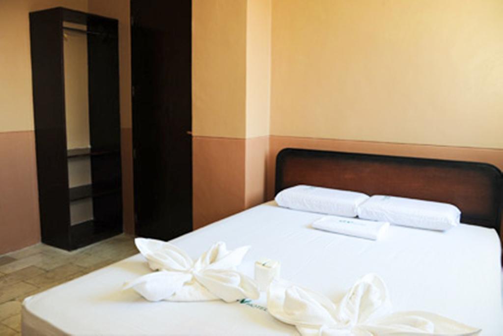 Gv Hotel - Camiguin Mambajao Værelse billede
